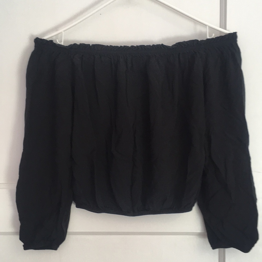 Brandy Melville off-the-shoulder top
